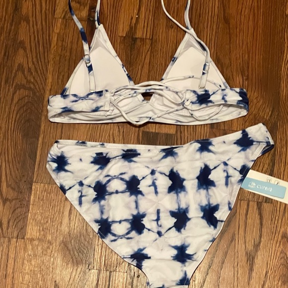 Cupshe Tie Die Bikini Set - Picture 5 of 7